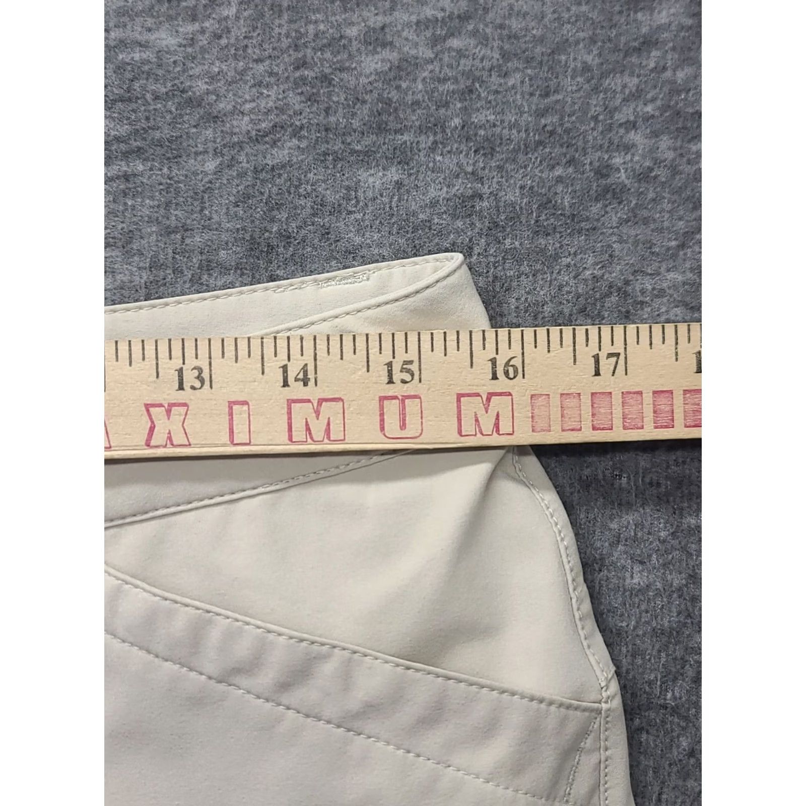 Eddie Bauer Eddie Bauer Travex Pants Womens 4x31 Horizon Roll Up Regular Fit Outdoors Pants Size 4 Beige Cargo Modest Comfort Moisture Wicking Quick Dry Pockets Size 27" / US 4 / IT 40 - 3 Thumbnail