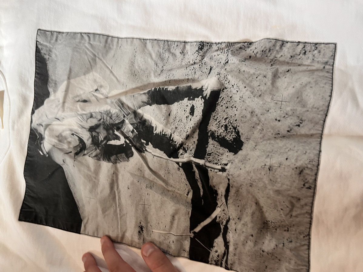 Calvin Klein 205W39NYC calvin klein moon landing rare crewneck Size US M / EU 48-50 / 2 - 4 Thumbnail