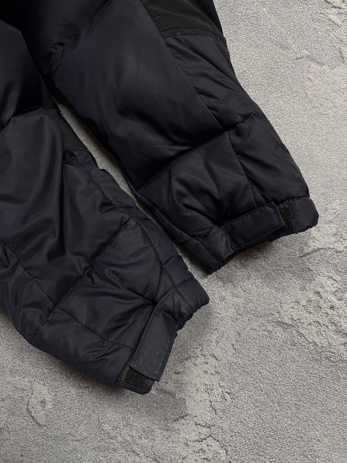 The North Face TNF The North Face 700 Nuptse Gore-Tex Size US M / EU 48-50 / 2 - 19 Thumbnail
