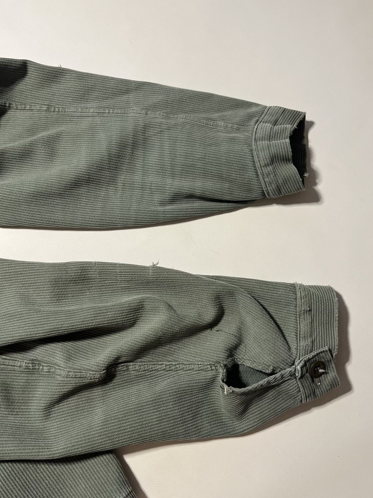 Vintage Vintage 80’s French Workwear Chore Jacket Distressed Grunge Size US L / EU 52-54 / 3 - 17 Thumbnail