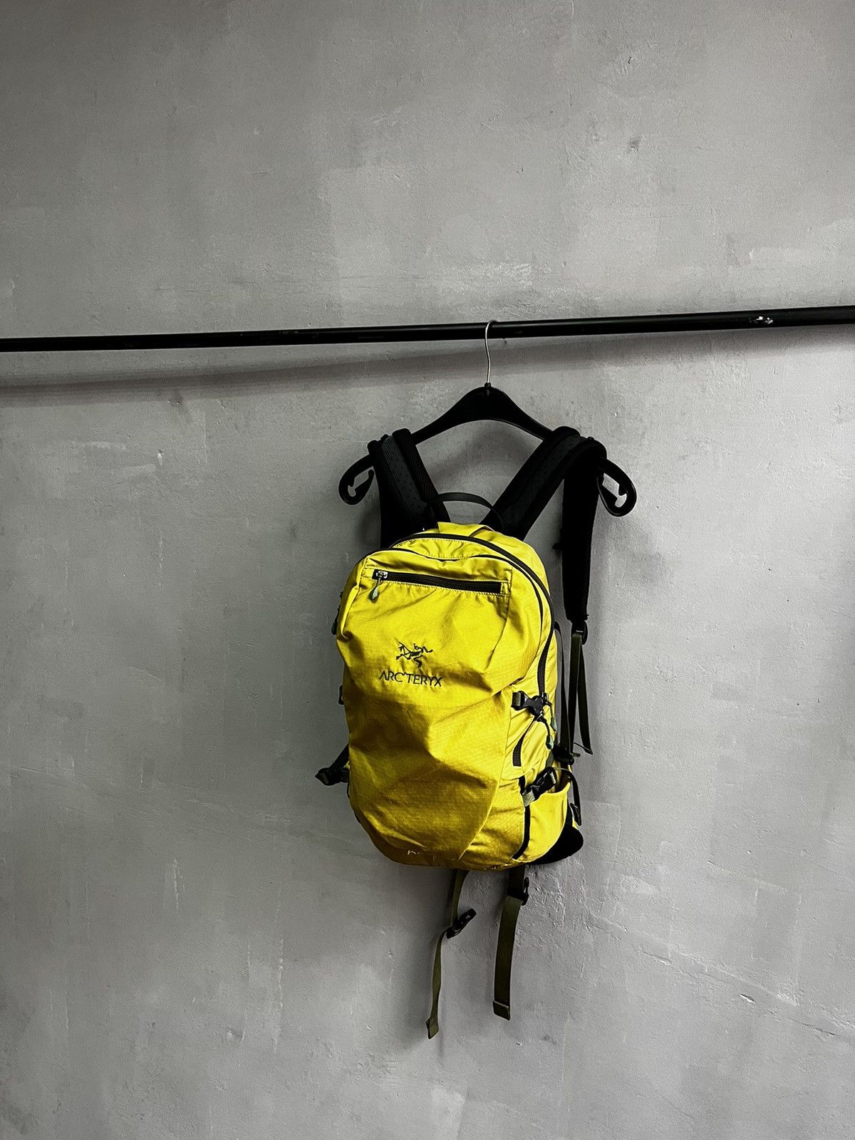 Arc'teryx Arc'teryx Axios 25 Nylon Backpack Bag Made in Philippines Size ONE SIZE - 4 Thumbnail