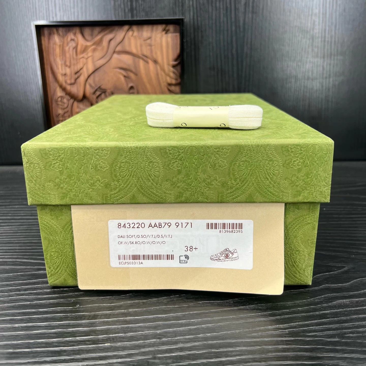 Gucci Gucci Mac80 White & Pink 38.5 Like New Size US 8.5 / IT 38.5 - 9 Thumbnail