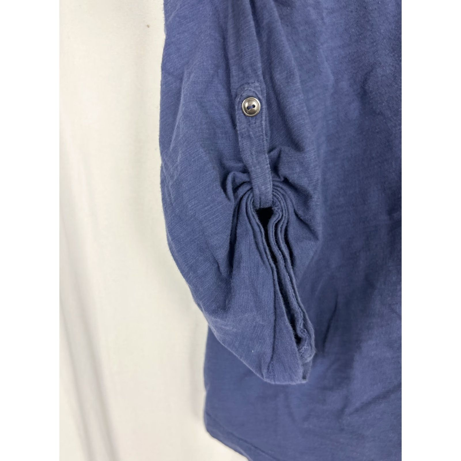 Eddie Bauer Eddie Bauer Womens Button-Up Shirt Navy Blue 1X Long Sleeve Cotton Adjustable Shirt Womens 1X Navy Blue Long Sleeve Cotton Adjustable Size XL / US 12-14 / IT 48-50 - 3 Thumbnail