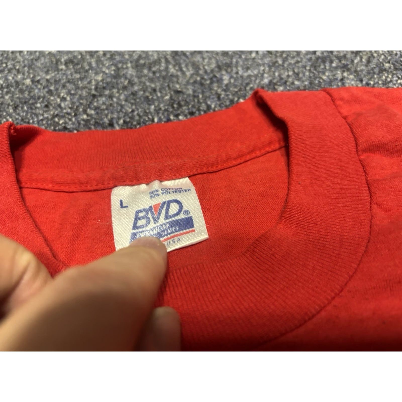 Vintage VINTAGE B.V.D 50/50 T-Shirt Red L Shirt Mens 1990s 90s USA Pocket Crew Neck Short Sleeve Size US L / EU 52-54 / 3 - 2 Thumbnail