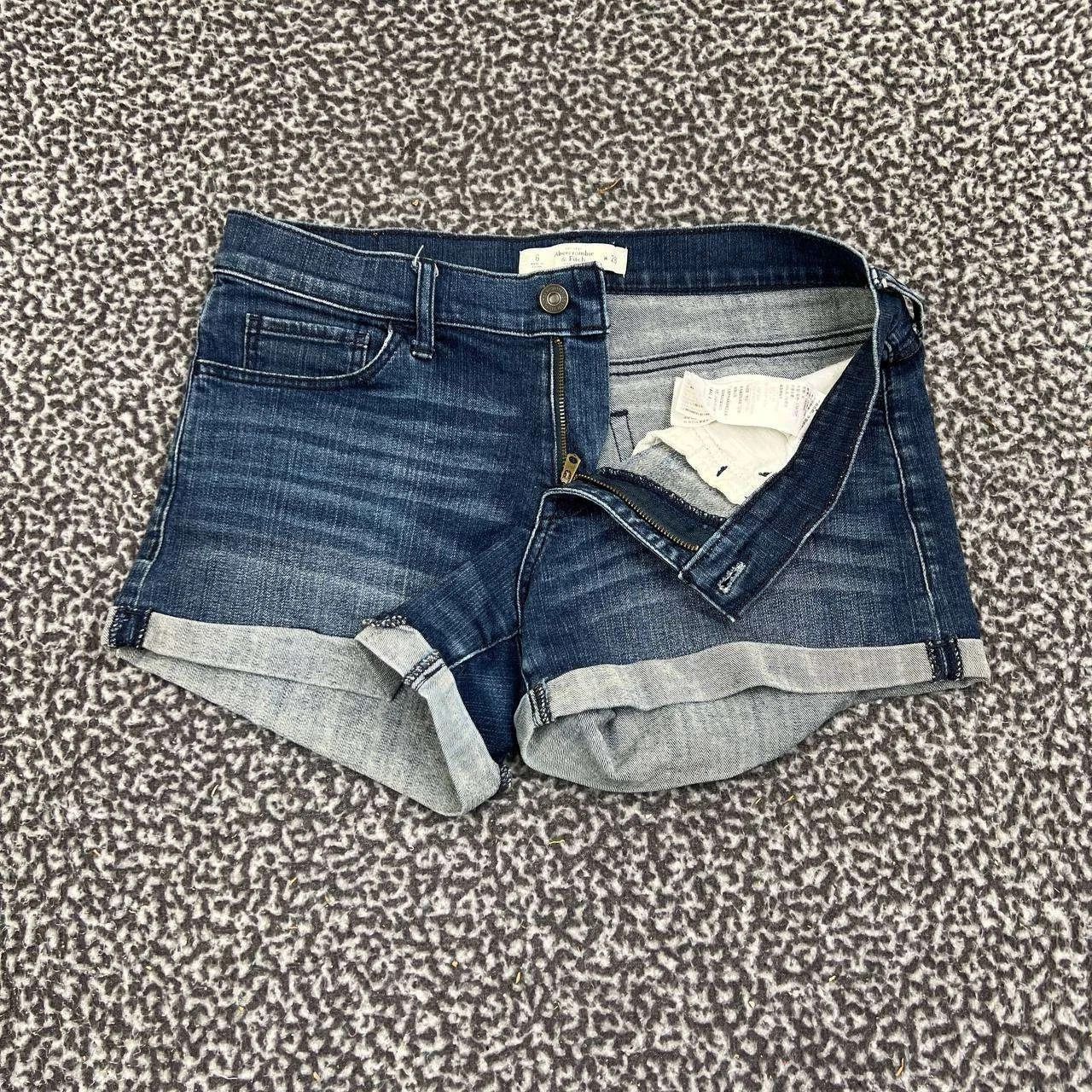 Abercrombie & Fitch Abercrombie & Fitch Shorts Women 6 Denim Jeans Cuffed 31x4 Size 31" - 1 Thumbnail