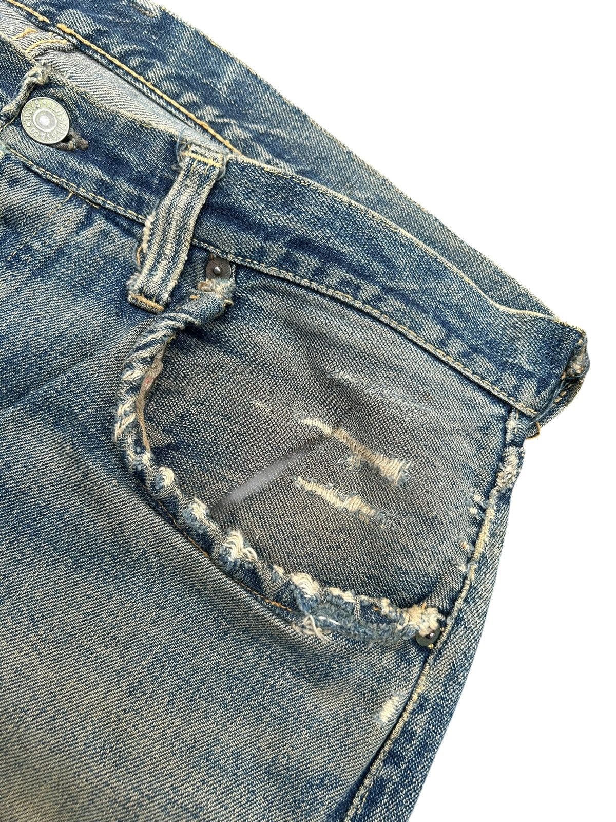 Levi's 50s Vintage Levis big E Hidden Rivet Thrashed Denim Jeans Size US 35 - 6 Thumbnail