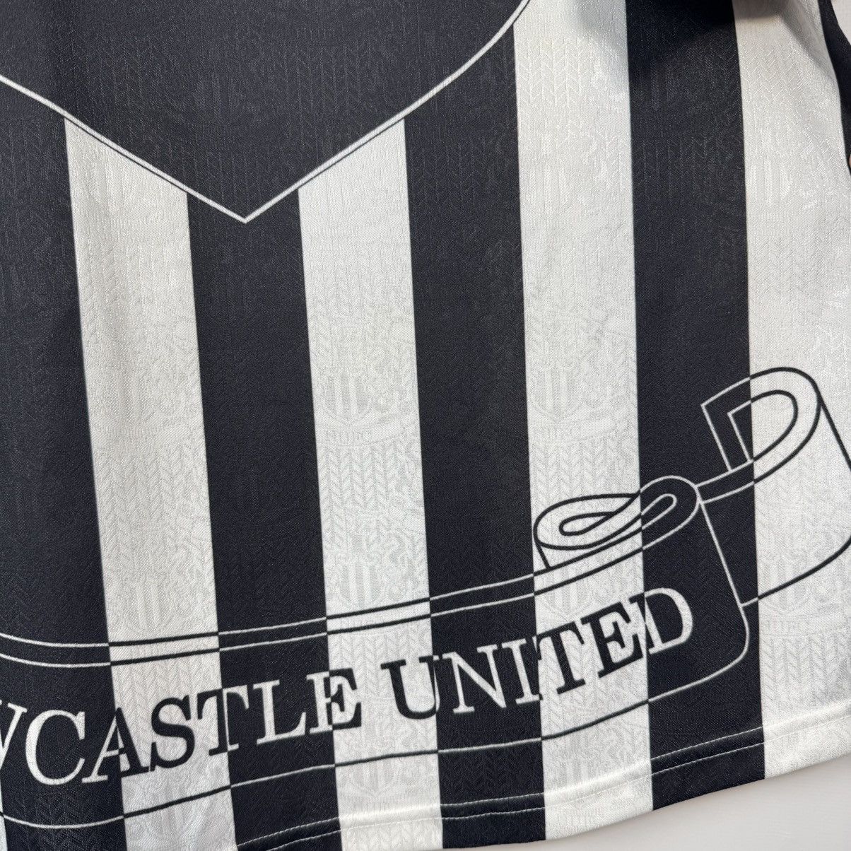 Adidas Newcastle United 1997 1998 Home Football Shirt Soccer Jersey Size US L / EU 52-54 / 3 - 17 Thumbnail