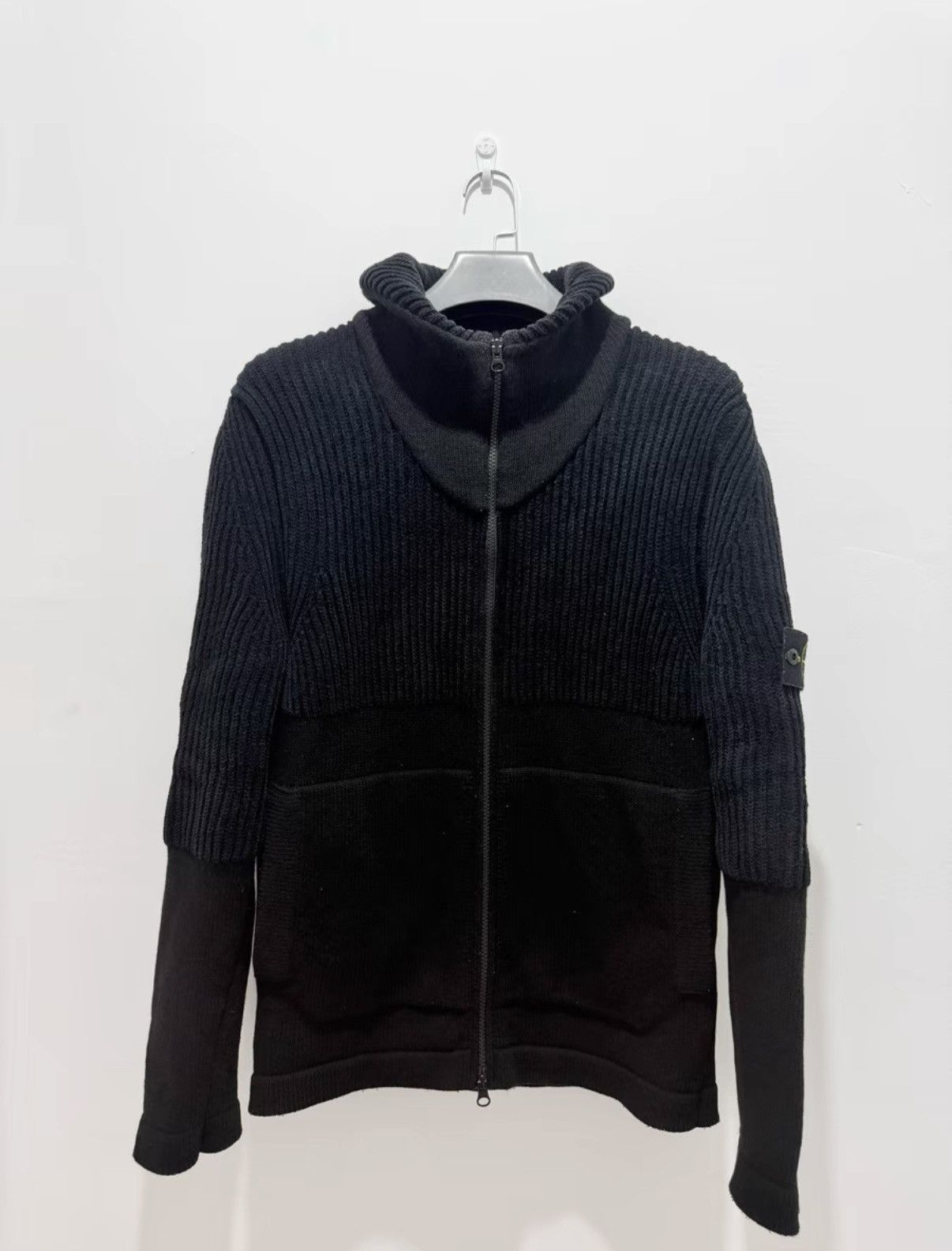 Stone Island 【STONE ISLAND】21Aw Black Contrast High-Neck Sweatshirt Size US L / EU 52-54 / 3 - 1 Thumbnail