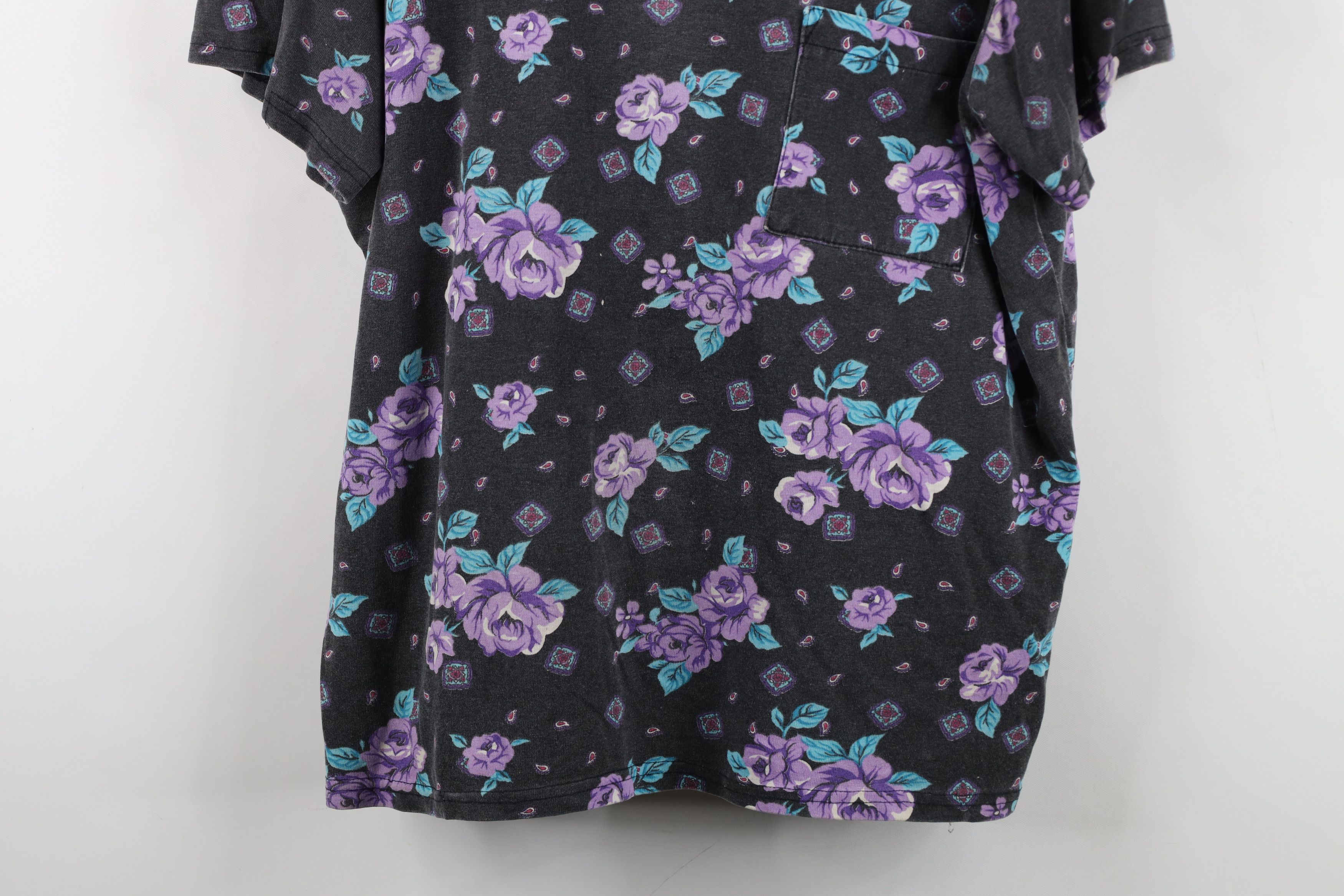 Vintage Vintage 90s Streetwear Flower All Over Print Pocket T-Shirt Size XL / US 12-14 / IT 48-50 - 3 Thumbnail