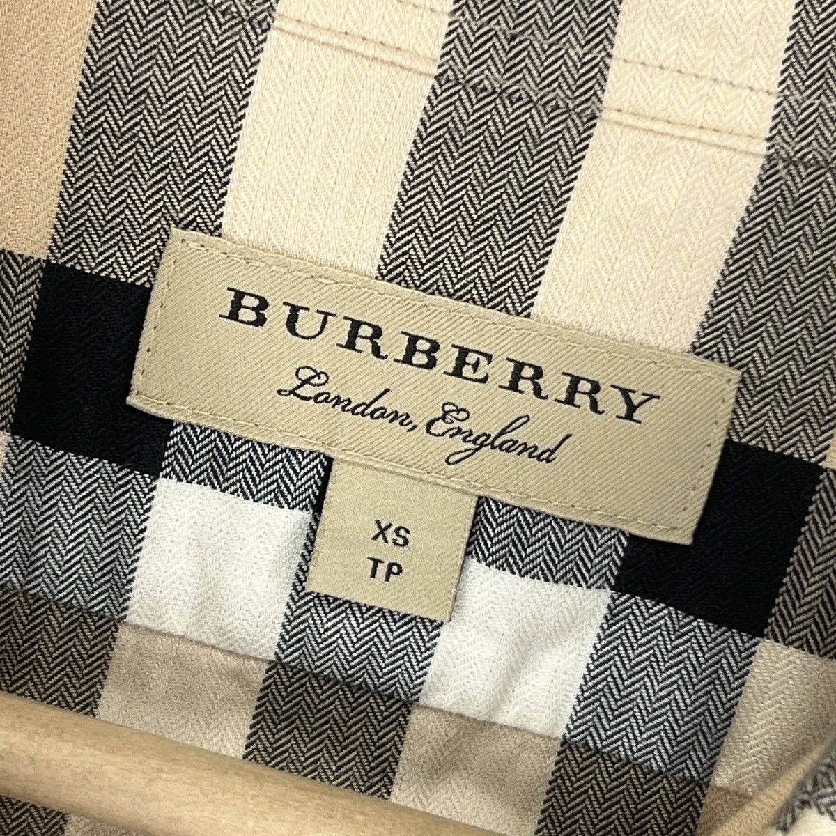 Burberry Burberry Nova Check Shirt Button Up Beige Size US XS / EU 42 / 0 - 5 Thumbnail