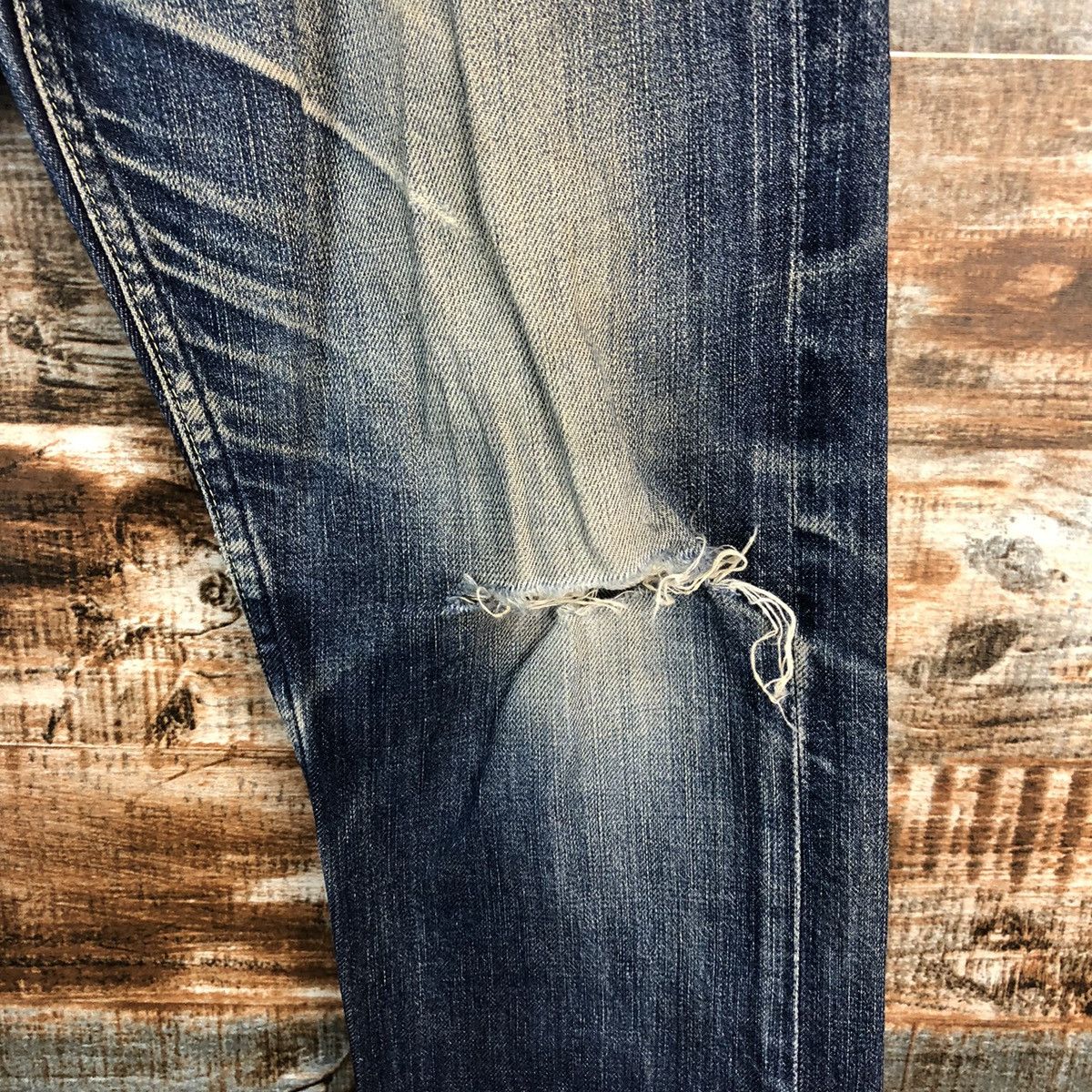 Japanese Brand D RNASlang Japan Distressed ripped buckle back Denim #A2154 Size US 30 / EU 46 - 9 Thumbnail