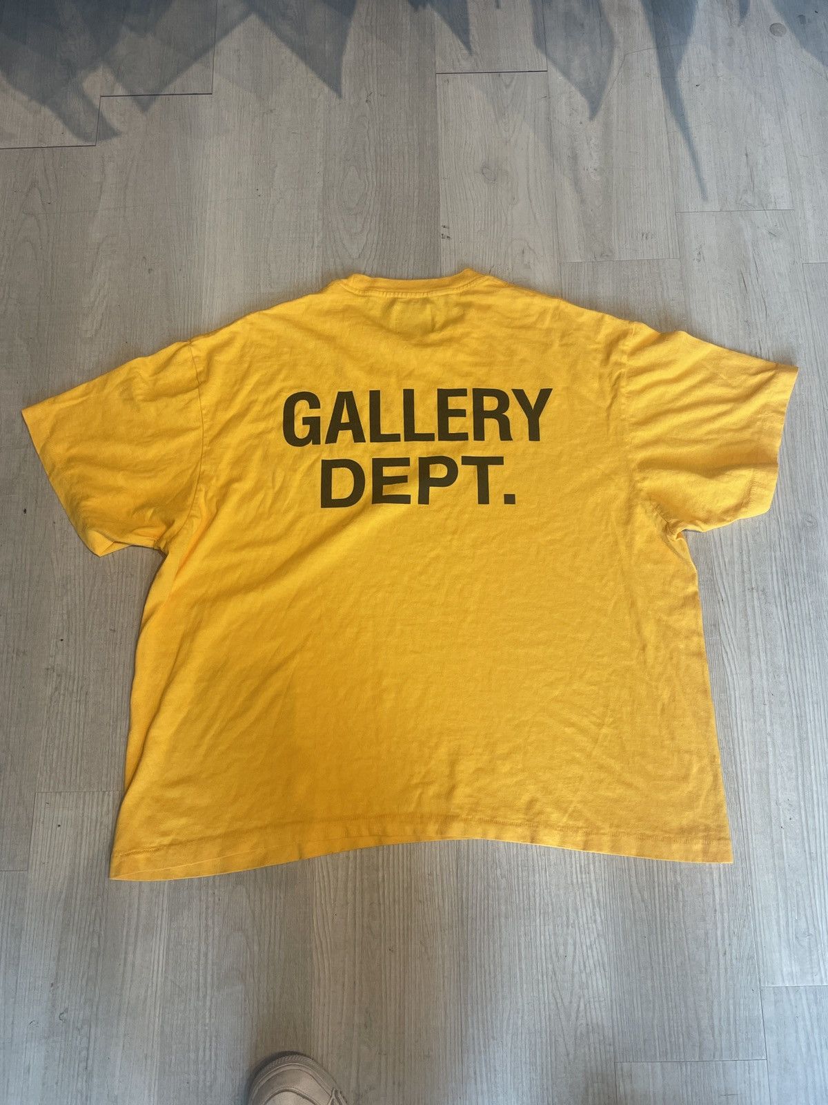 Gallery Dept. Gallery Dept. Everything Must Go T-Shirt Yellow XL Size US XL / EU 56 / 4 - 2 Thumbnail