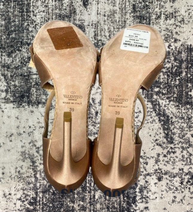 Valentino Authenticated Valentino Heels, Neutral/Pinkish , USW 9 Size US 9 / IT 39 - 2 Thumbnail