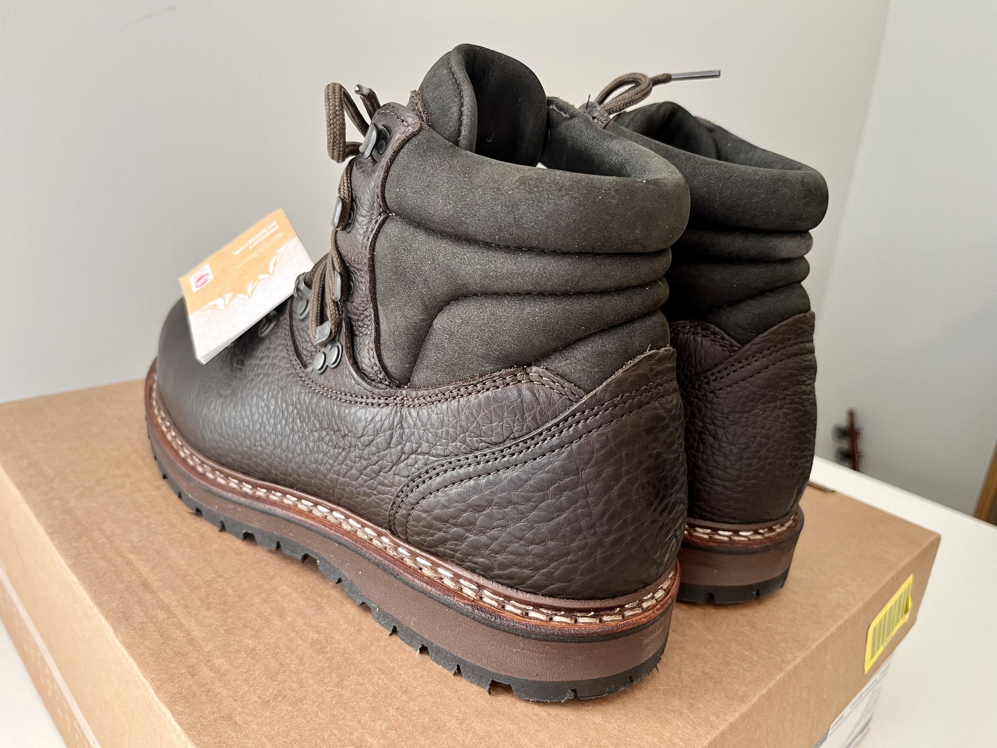 Hanwag Tashi Hiking Boots Size US 11 / EU 44 - 9 Thumbnail