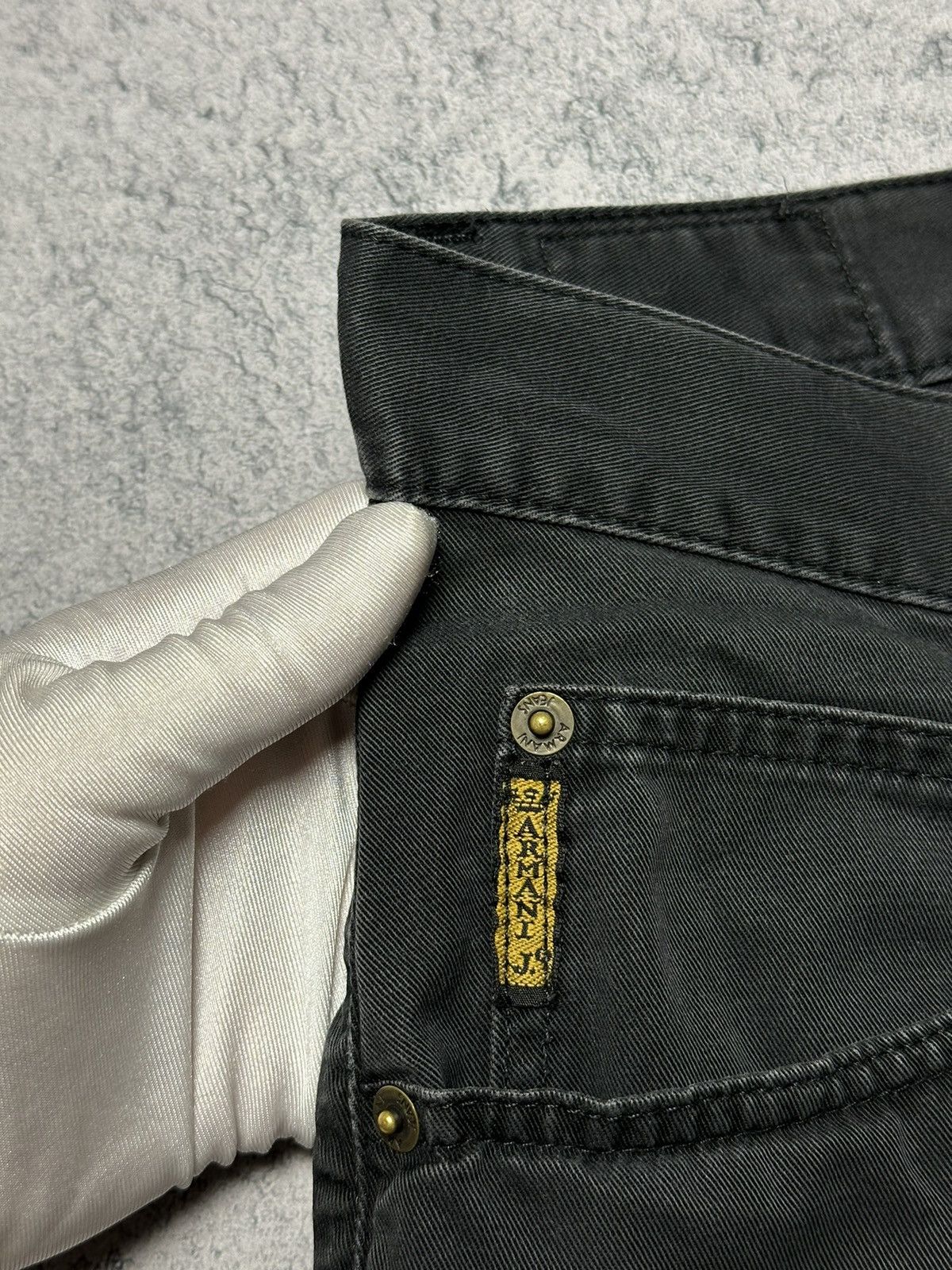 Giorgio Armani Vintage Armani Jeans Metal Logo Shorts Size US 31 - 9 Thumbnail