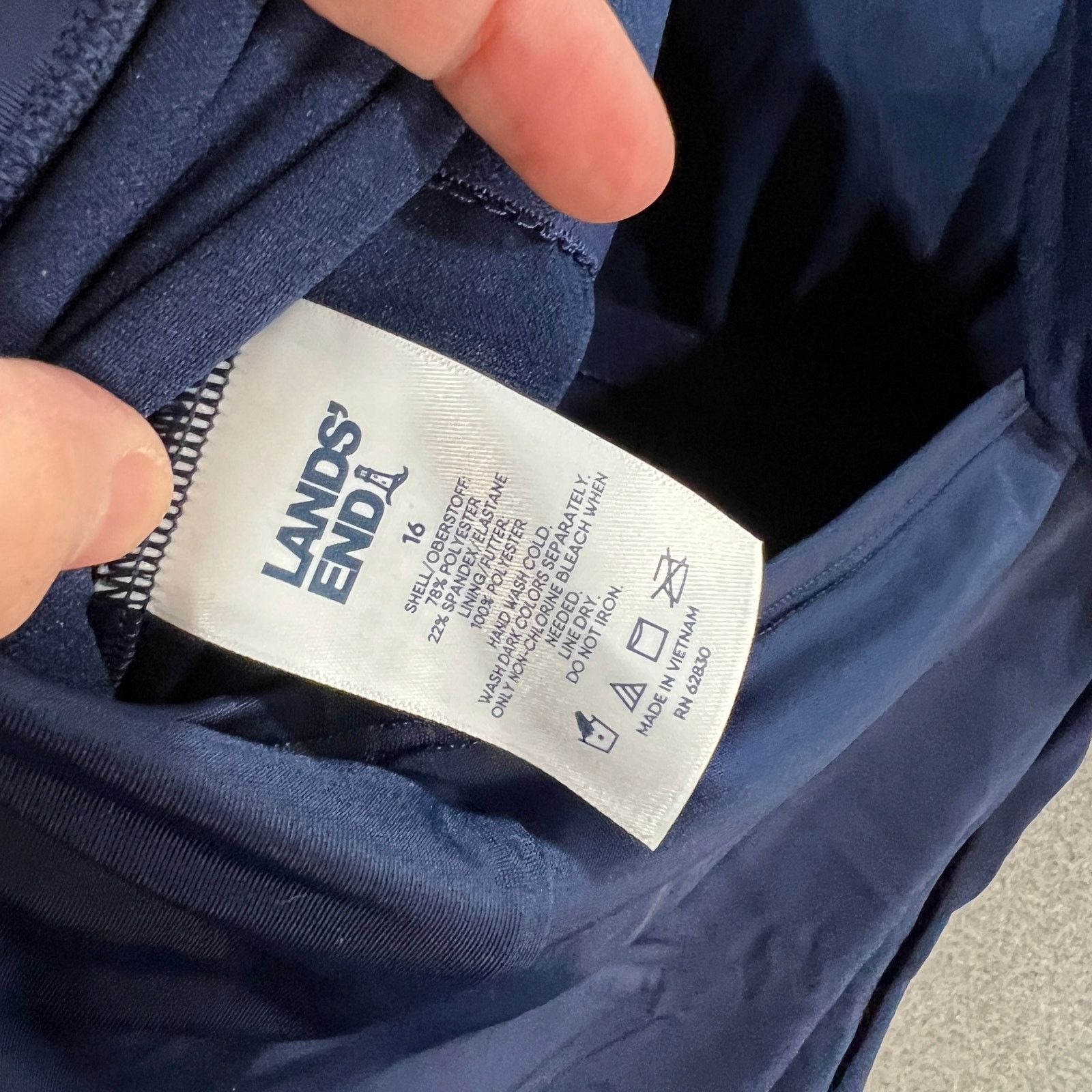 Lands' End Lands' End V-Neck Racerback One Piece Deep Sea Blue Size 16 Size XXL / US 16-18 / IT 52-54 - 8 Thumbnail