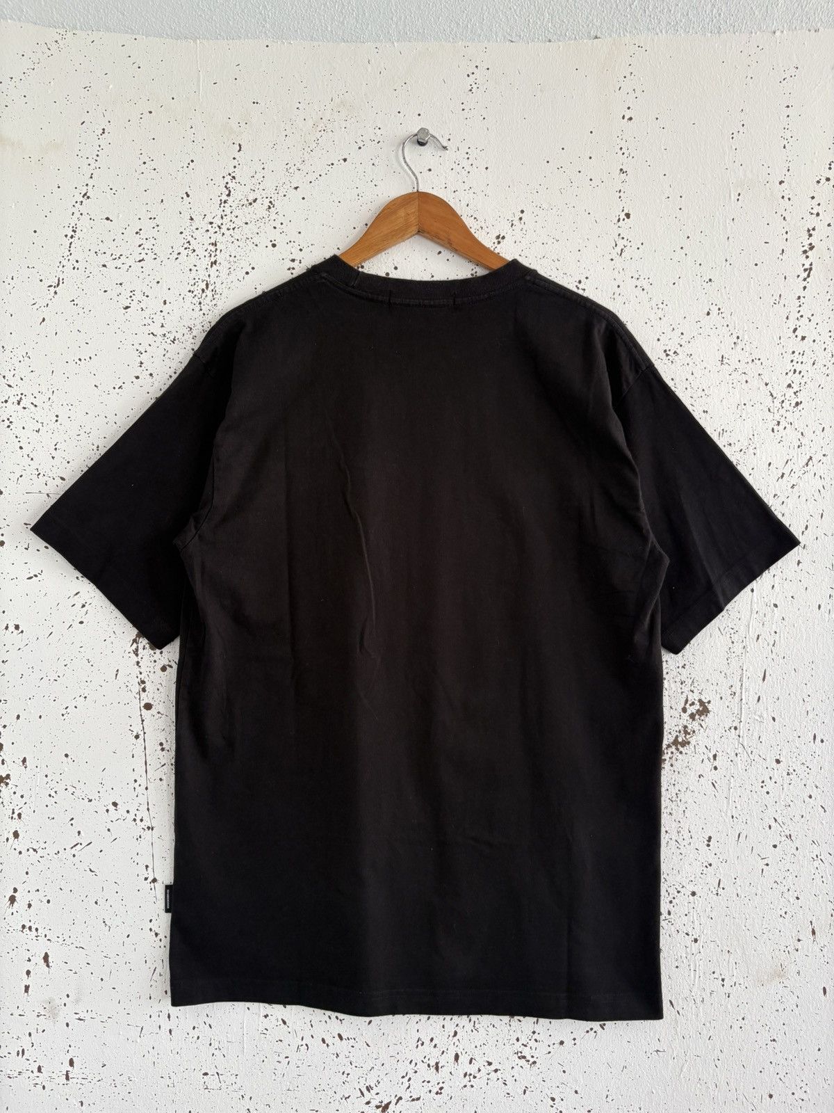 Undercover GU X Undercover Apple T-shirt Size US L / EU 52-54 / 3 - 6 Thumbnail