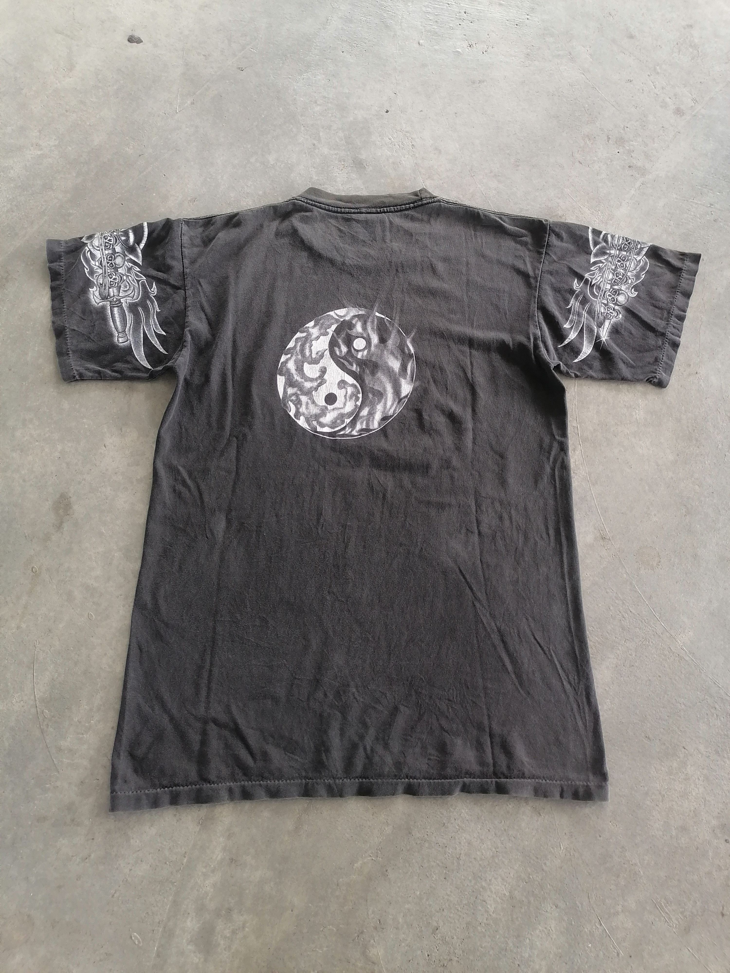 Japanese Brand Vintage Trashed Faded Y2K Tattoo Style Dragon Graphic Tee Size US M / EU 48-50 / 2 - 9 Thumbnail