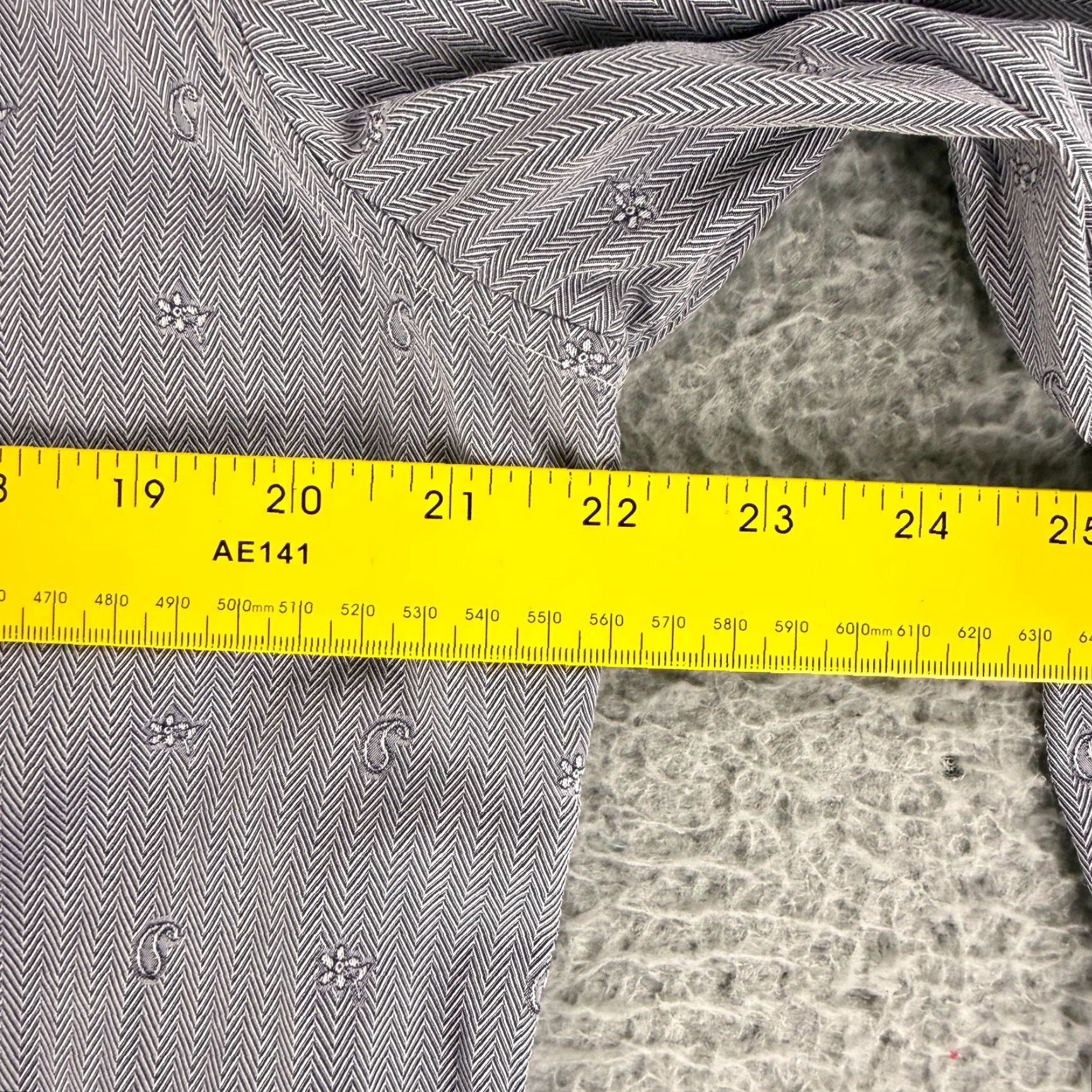 Robert Graham Robert Graham Modern American Button-Up Shirt Men L Tailored Herringbone Gray Cotton Long Sleeve Casual Party/Cocktail Travel Brown? Size US L / EU 52-54 / 3 - 5 Thumbnail