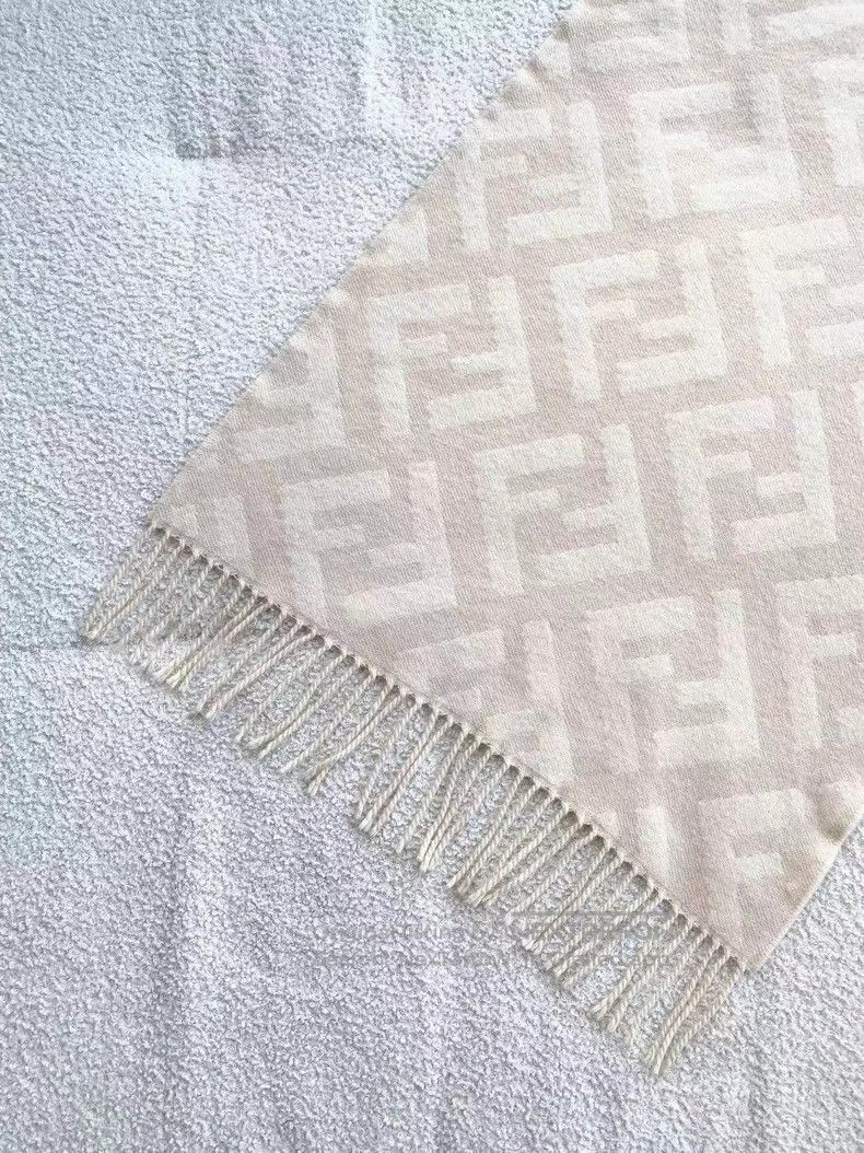 Fendi Fendi size 45*182 Double F Printed Scarf Size ONE SIZE - 3 Thumbnail