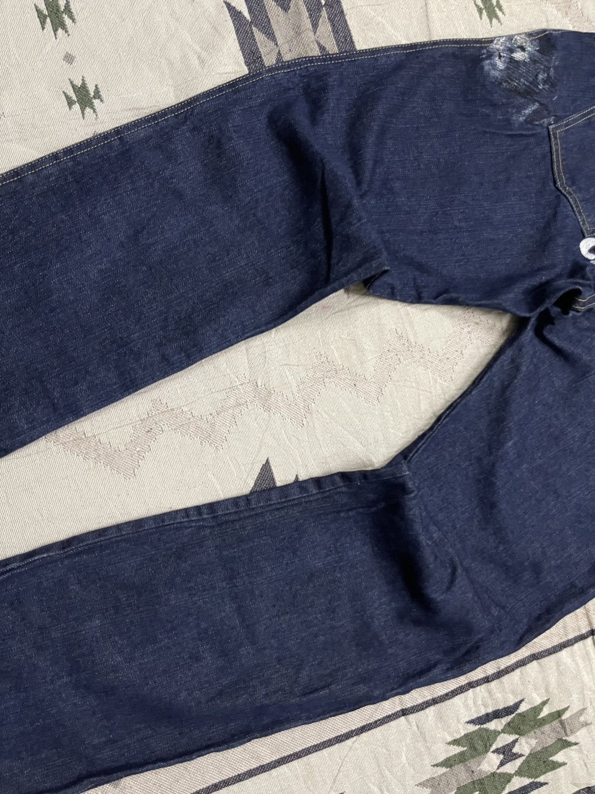Beauty Beast 00s UNDISPUTED CHAMP GENUINE PRODUCT EMBROIDERED LOGO JEANS Size US 35 - 4 Thumbnail