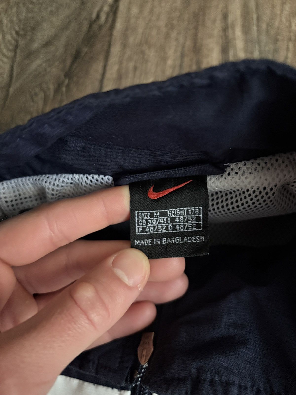Nike Vintage Nike 90s Navy White Light Track Jacket / Windbreaker Size US M / EU 48-50 / 2 - 4 Thumbnail