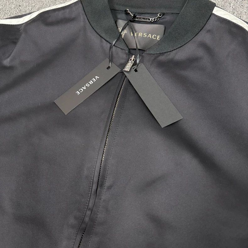 Versace Versace Medusa portrait jacket coat Size M / US 6-8 / IT 42-44 - 3 Thumbnail