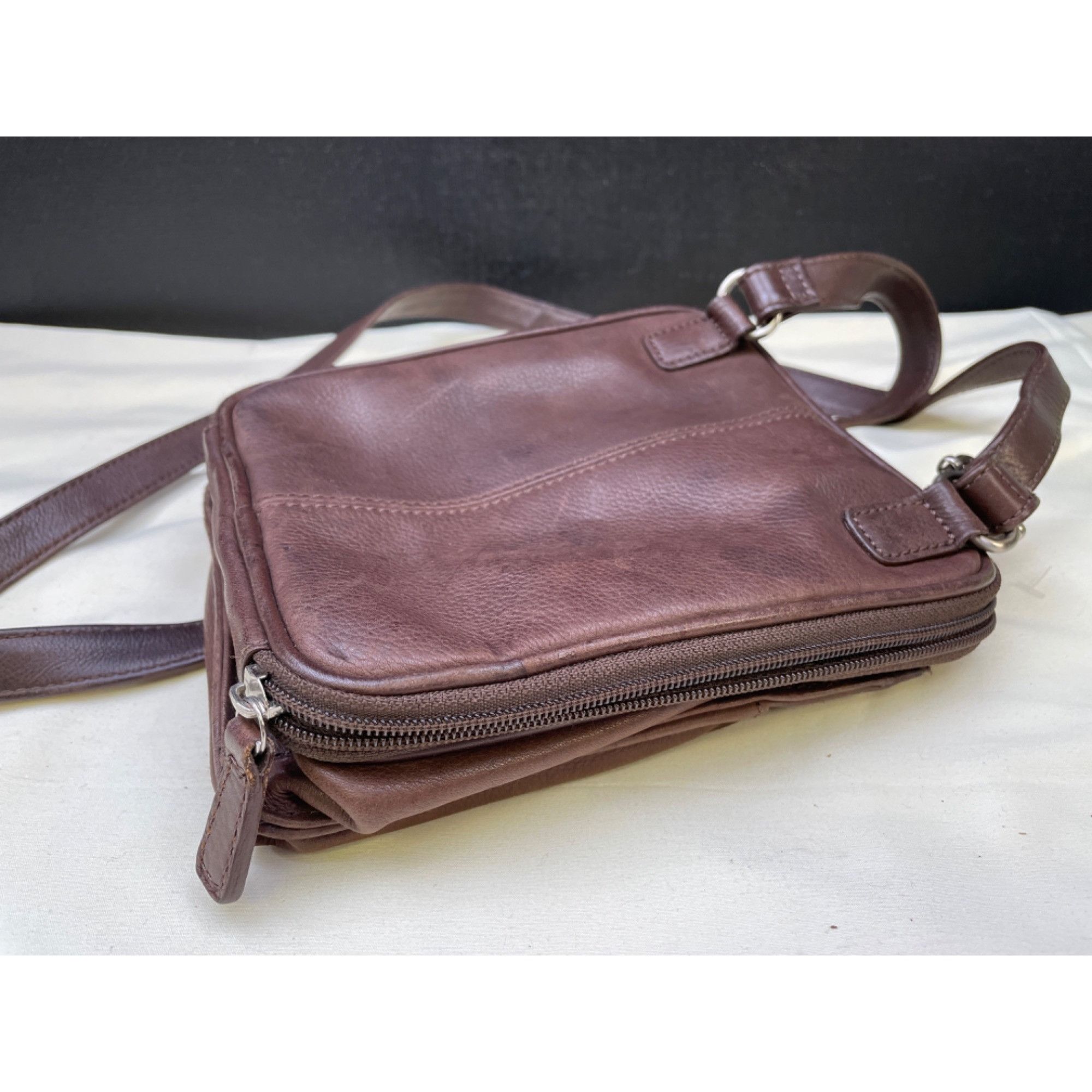 Fossil Fossil Womens Brown Leather Crossbody Bag SKU 6577 Size ONE SIZE - 5 Thumbnail