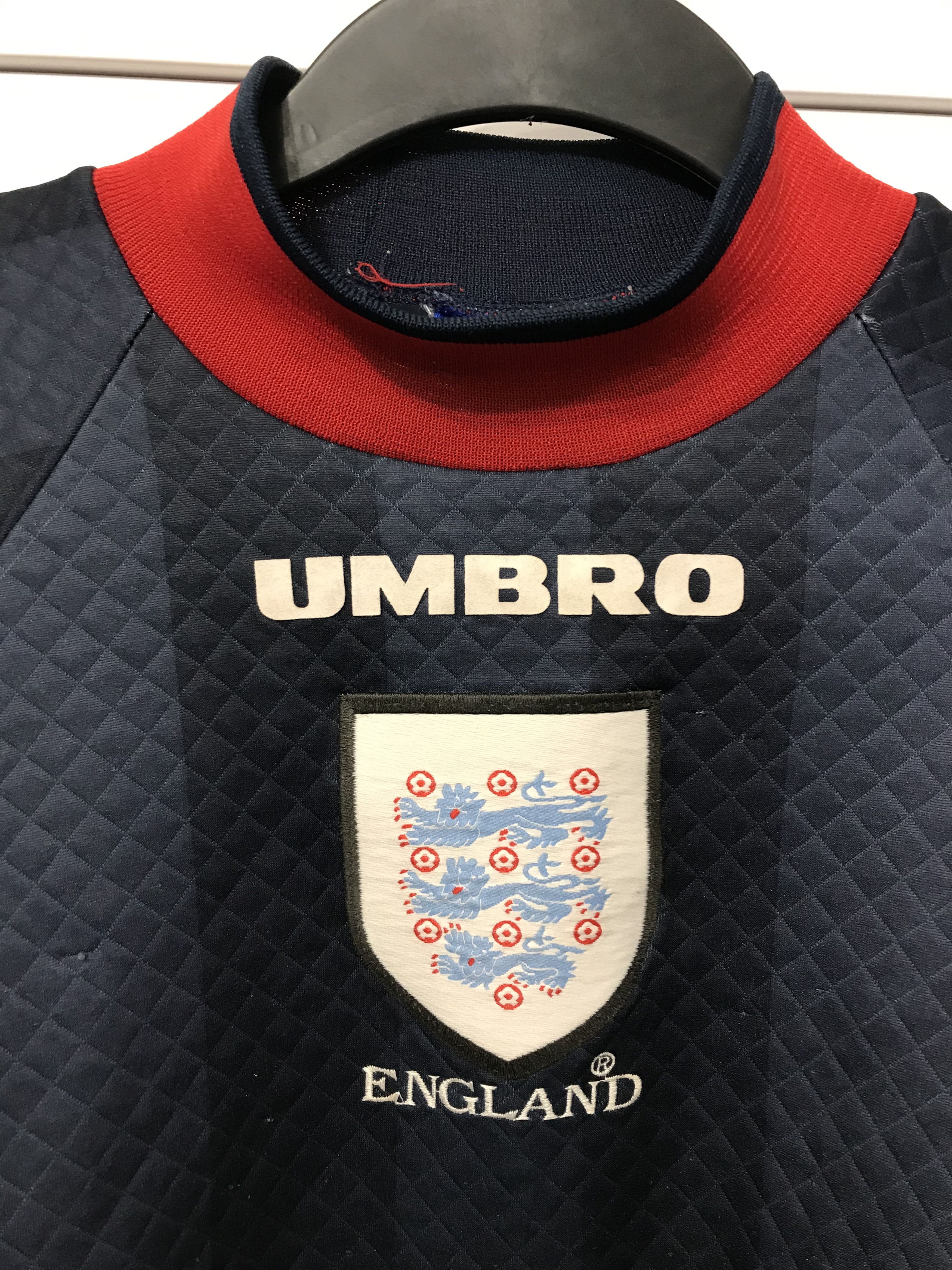 Umbro Umbro England 1992 goalkeeper jersey size M vintage Size US M / EU 48-50 / 2 - 4 Thumbnail