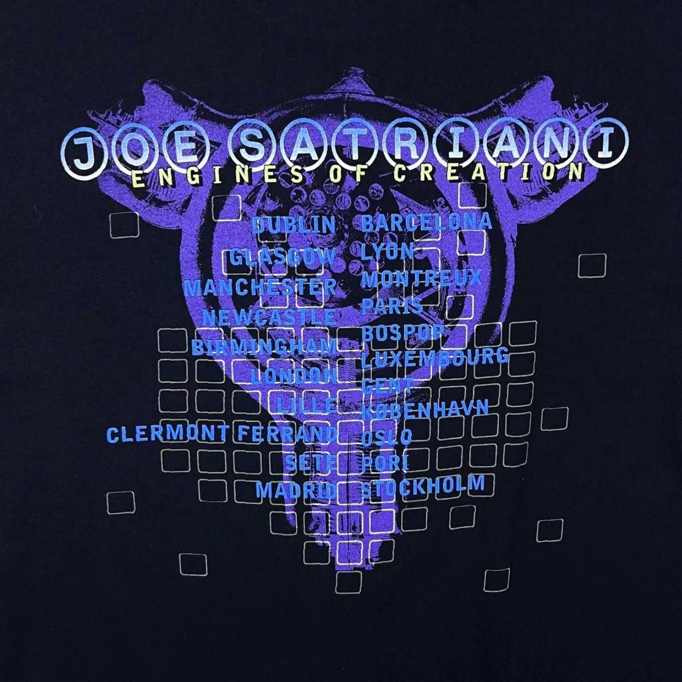 Vintage BG (2000) Joe Satriani Engines Of Creation Tour 2000 Rock Metal Band T-Shirt XL Black Mens Short Sleeve Cotton Vintage Signed XL Size US XL / EU 56 / 4 - 4 Thumbnail