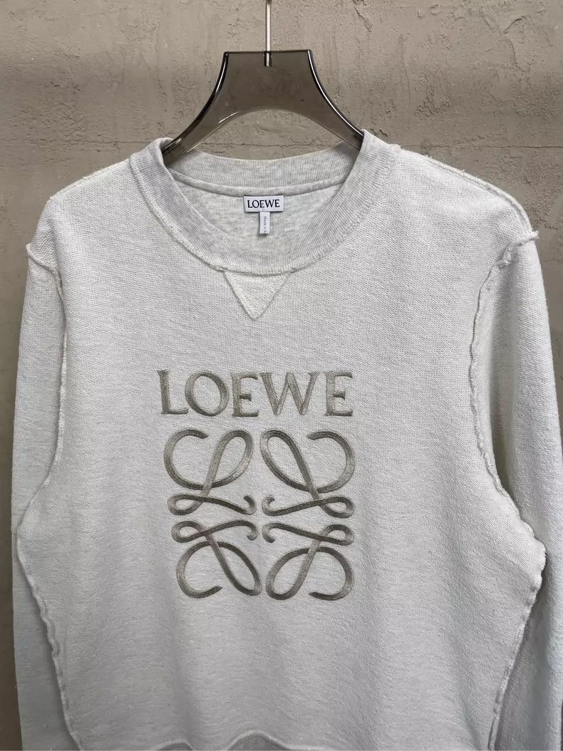 Loewe loewe Gray-white reverse side embroidered large logo round- Size US S / EU 44-46 / 1 - 3 Thumbnail