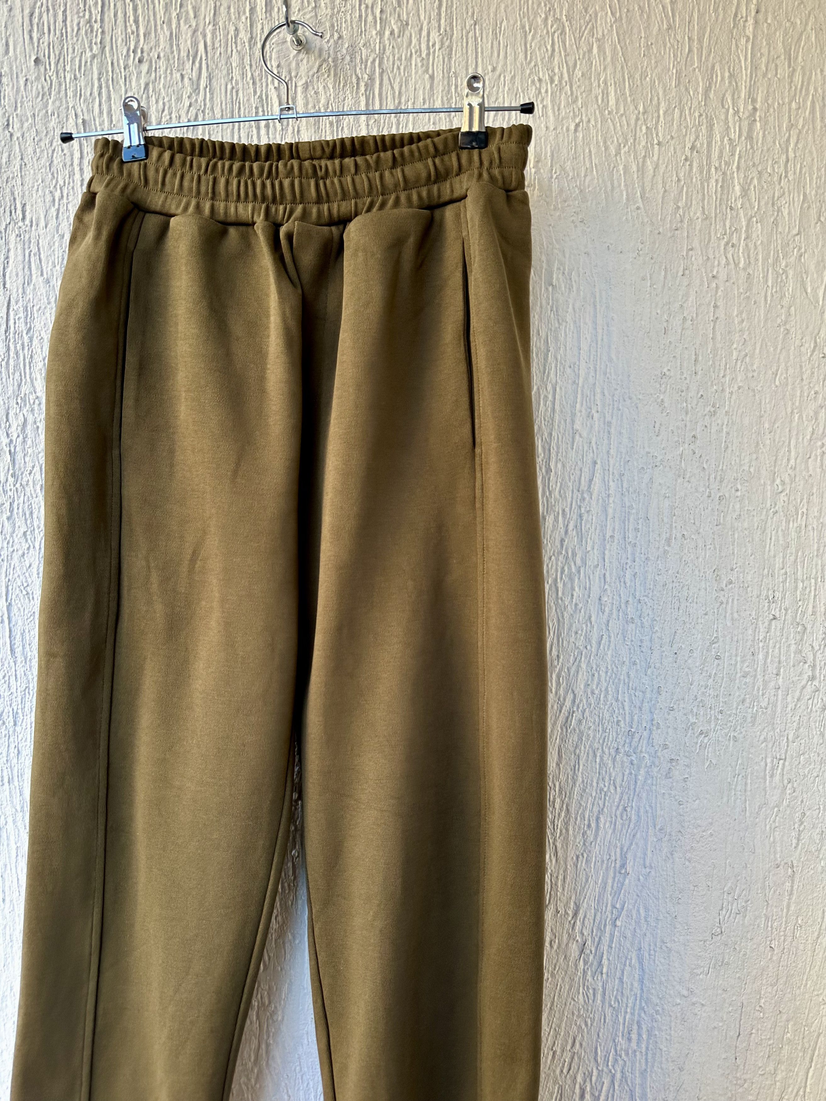 Alexander McQueen dice logo sweatpant Size US 26 / EU 42 - 2 Thumbnail