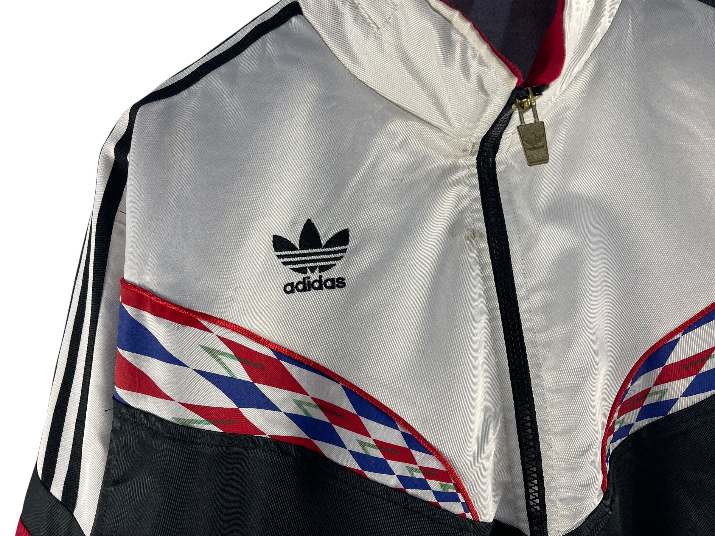 Adidas Vintage Adidas Trefoil Diamond Track Jacket 80s Size US L / EU 52-54 / 3 - 10 Thumbnail