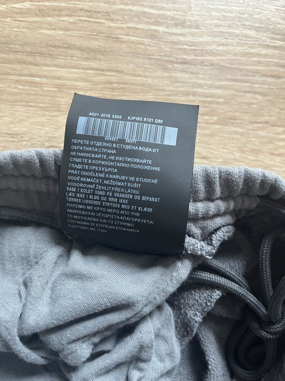 Prada Prada grey sweatpants luxury fashion highend streetwear Size US 32 / EU 48 - 8 Thumbnail