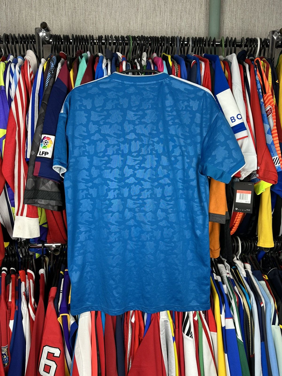 Adidas JUVENTUS 2019 2020 THIRD FOOTBALL SHIRT SOCCER JERSEY ADIDAS Size US M / EU 48-50 / 2 - 4 Thumbnail