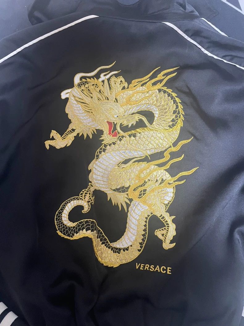 Versace Versace Black dragon silk satin jacket Size US M / EU 48-50 / 2 - 7 Thumbnail