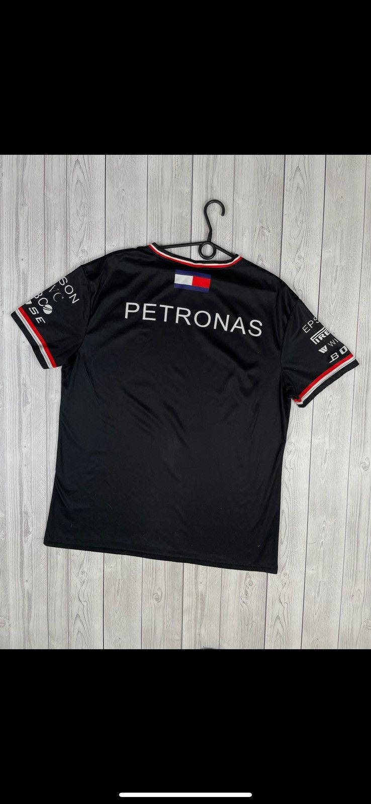 Vintage Racing petronas tee big logo Mercedes size XL Size US XL / EU 56 / 4 - 2 Thumbnail