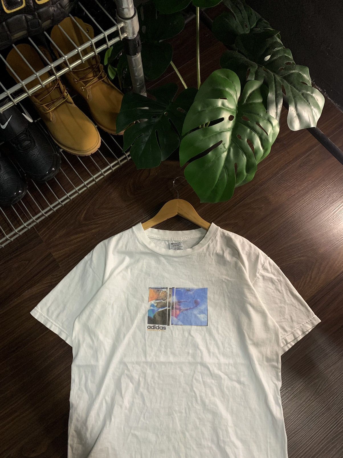 Adidas VINTAGE ADIDAS BASKETBALL PHOTOTEE Size US M / EU 48-50 / 2 - 4 Thumbnail