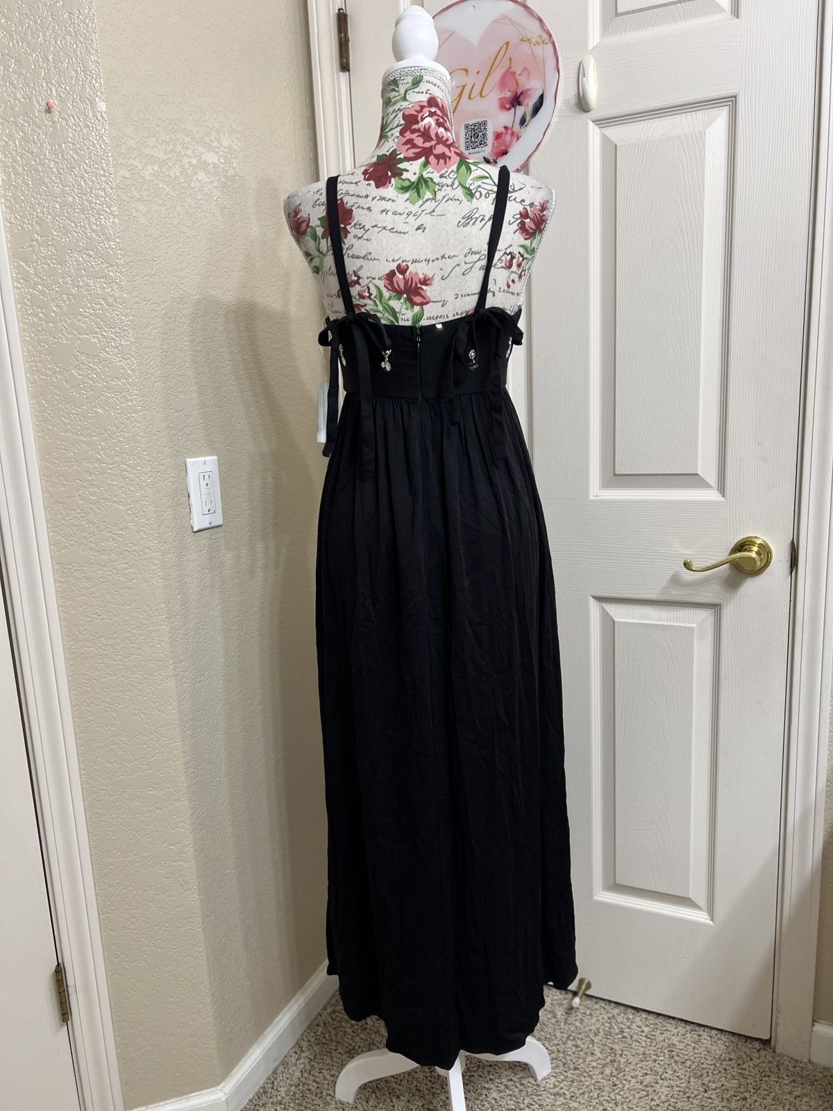 Other Beauty & Grace embellished midi dress size XS Size XS / US 0-2 / IT 36-38 - 5 Thumbnail