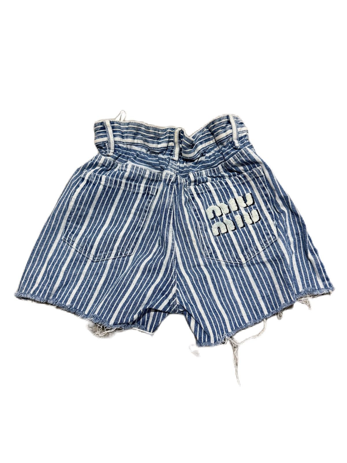 Miu Miu Miu Miu Logo Hickory Denim Shorts Made in Italy Size 26" / US 2 / IT 38 - 6 Thumbnail