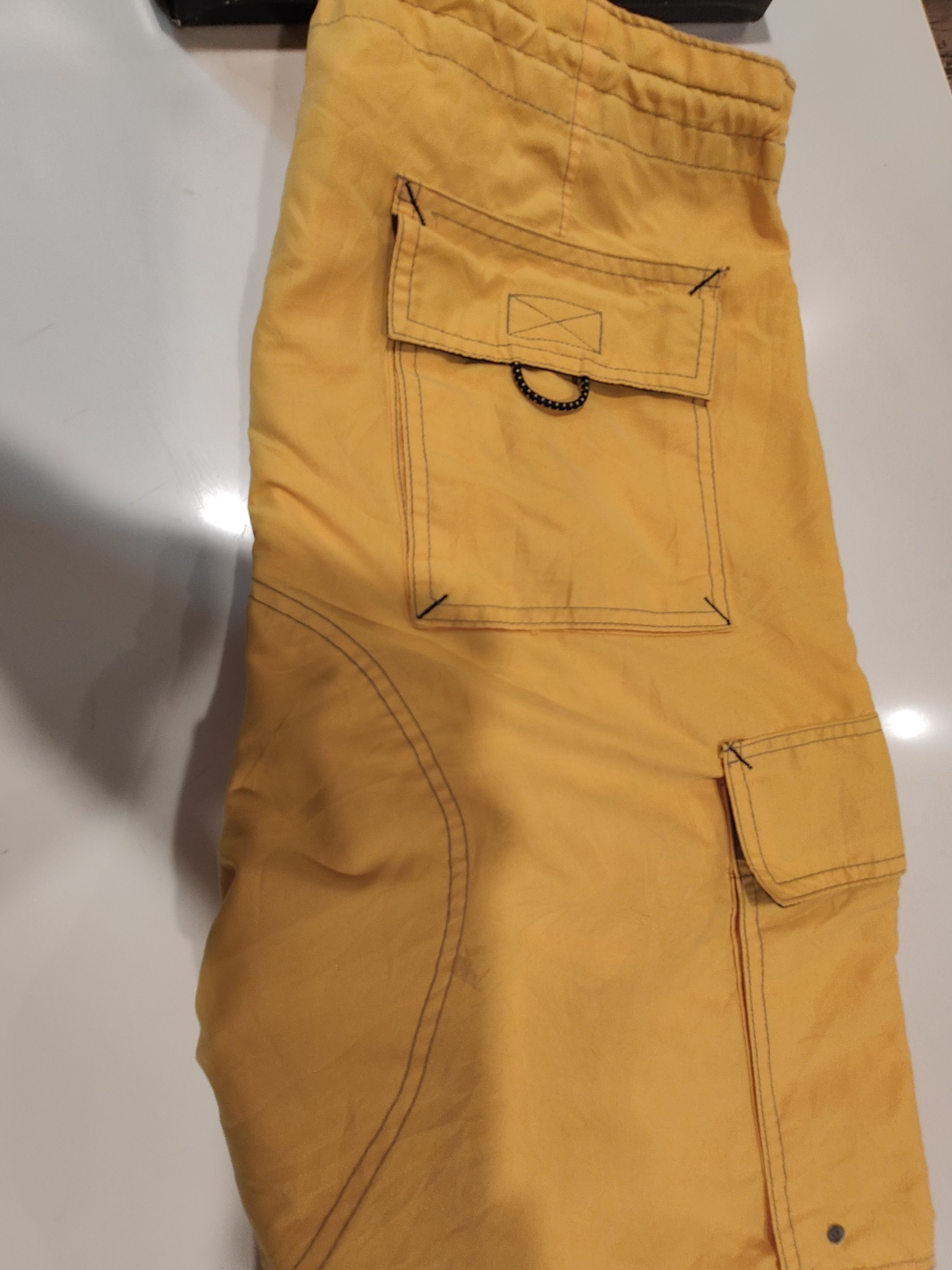 Gap GAP limit edition cargo short Size US 30 / EU 46 - 4 Thumbnail