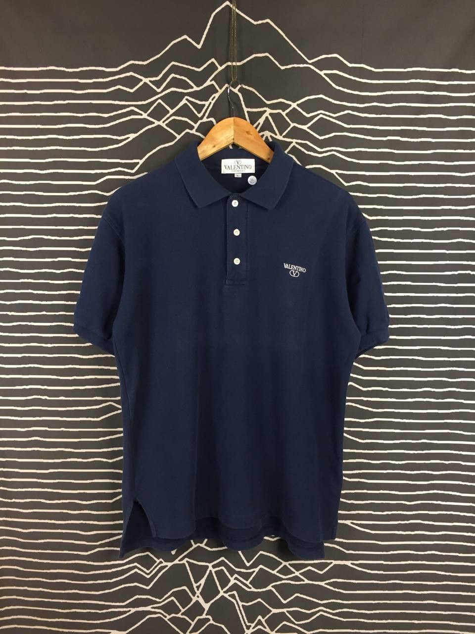 Valentino Vtg Valentino Chemises Embroidered Logo Polo Shirt Size US L / EU 52-54 / 3 - 2 Thumbnail