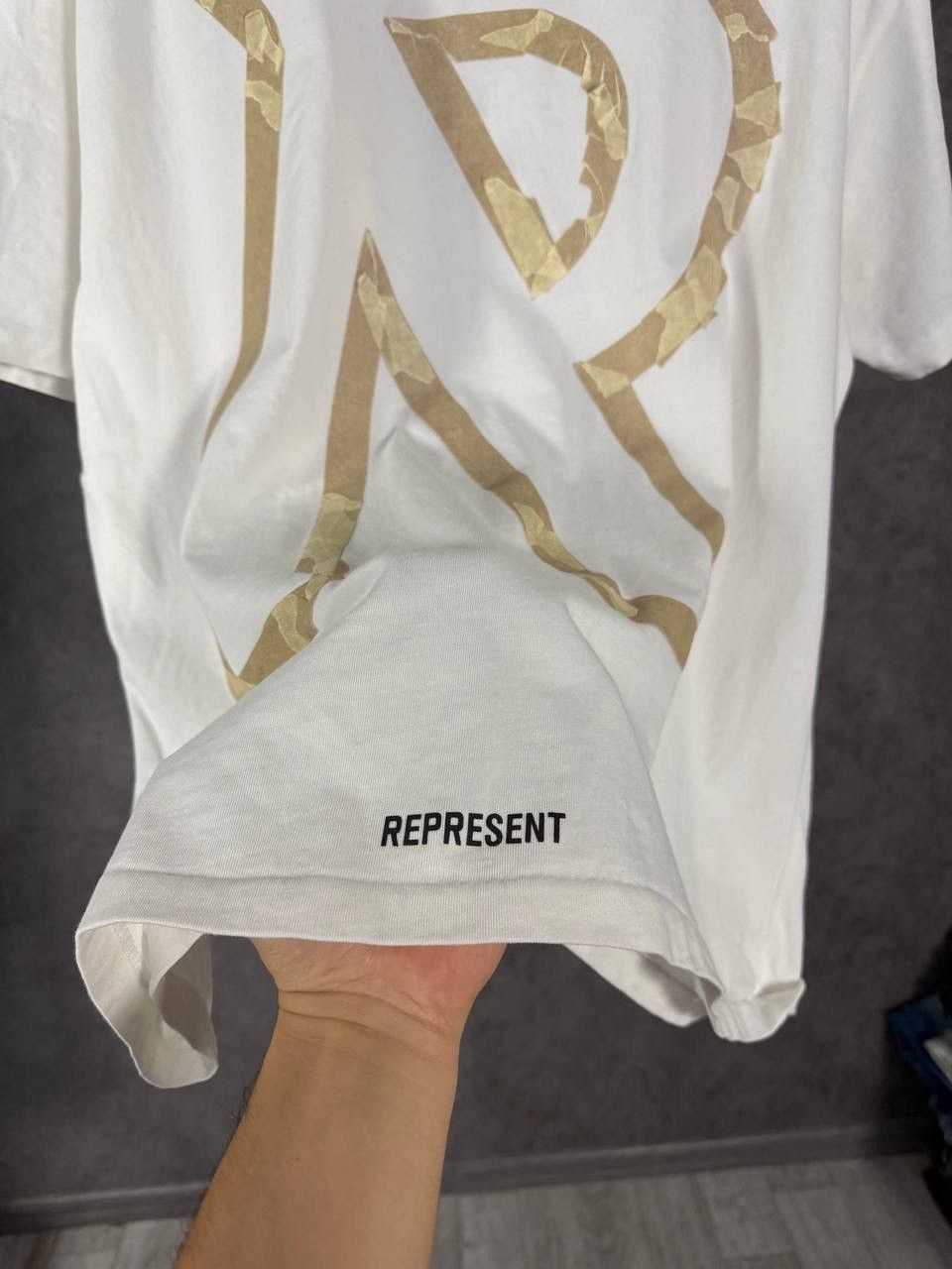 Represent Clo. Represent designer overprinted big logo tee Size US L / EU 52-54 / 3 - 8 Thumbnail