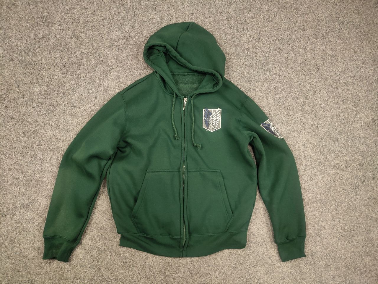 Anime Vintage Attack On Titan Anime Movie Game Zip Logo Hoodie Size US M / EU 48-50 / 2 - 8 Thumbnail