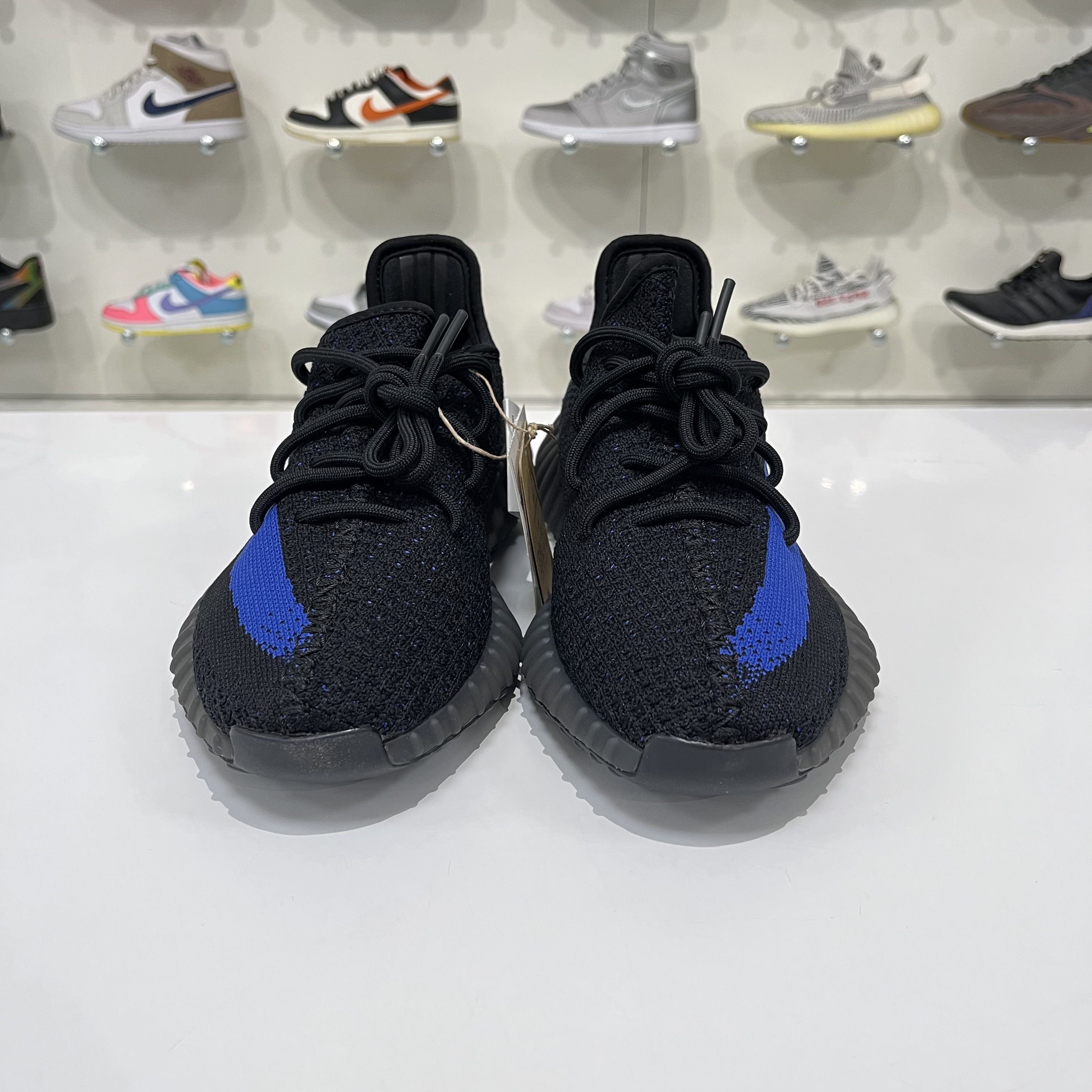 Adidas Adidas Yeezy Boost 350 V2 Dazzling Blue Size US 7 / EU 40 - 2 Thumbnail