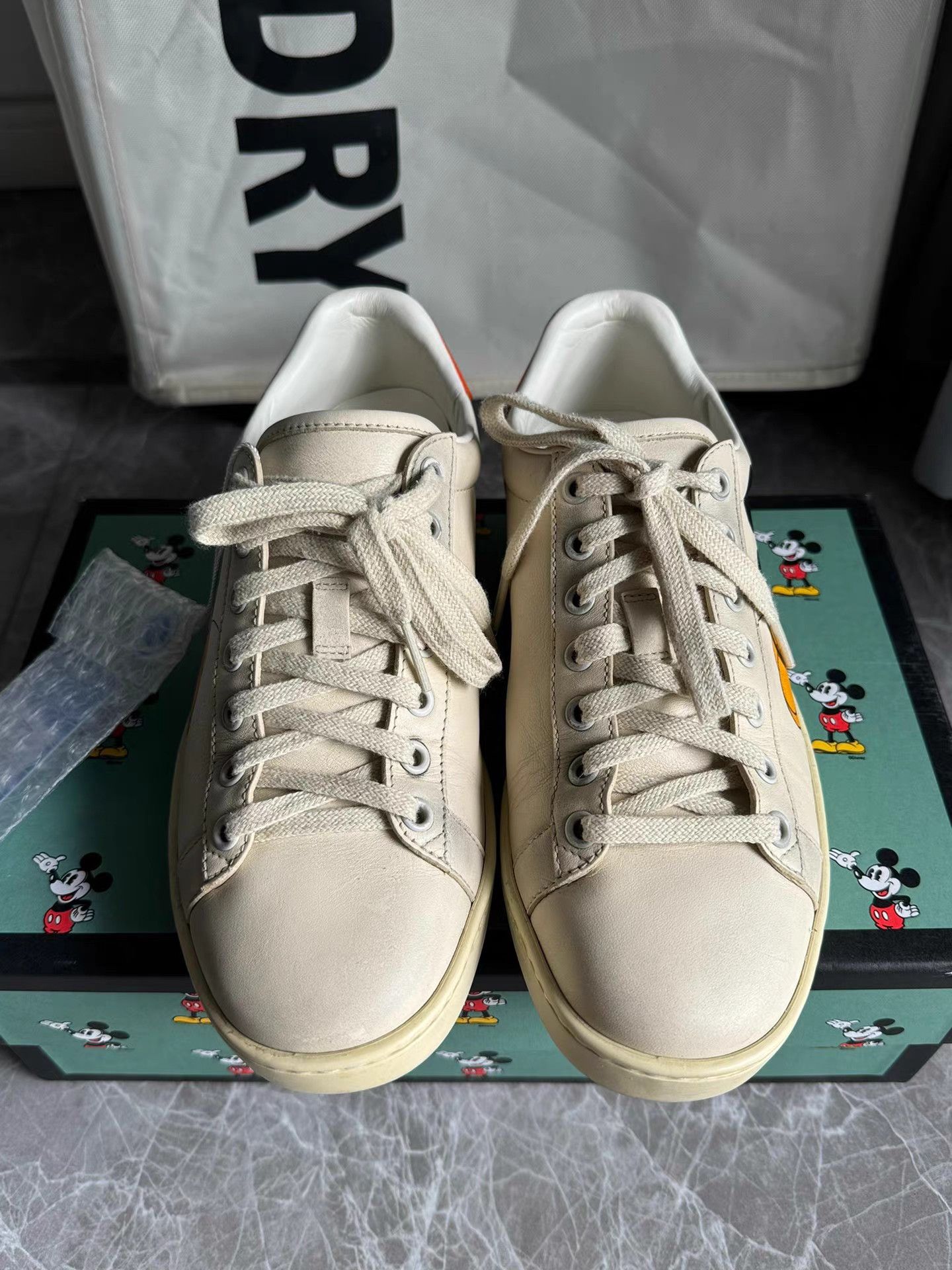 Gucci Gucci Ace Sneakers (Disney Collaboration) K6 Size US 7 / IT 37 - 2 Thumbnail