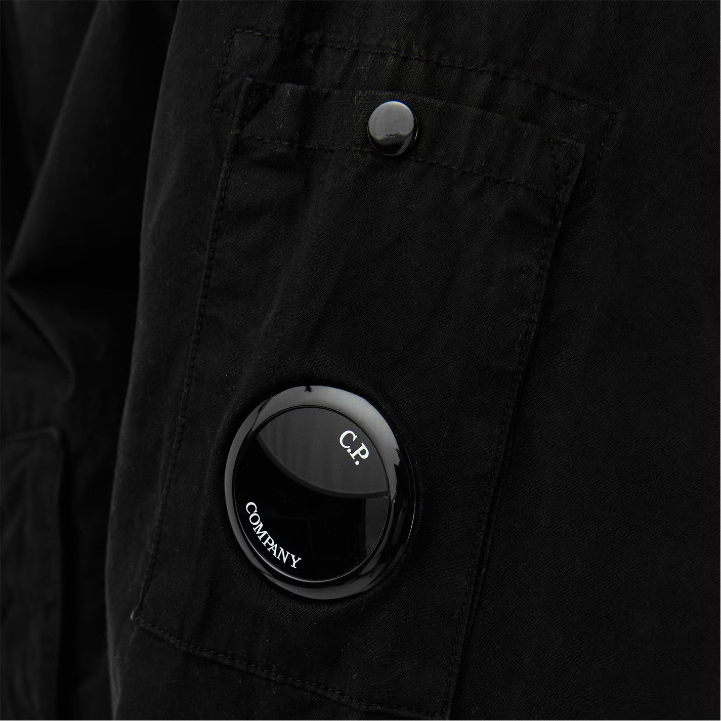 C.P. Company o1g2r1mq0426 Garment Dyed Cotton Hooded Lens Jacket in Black Size US XXL / EU 58 / 5 - 6 Thumbnail