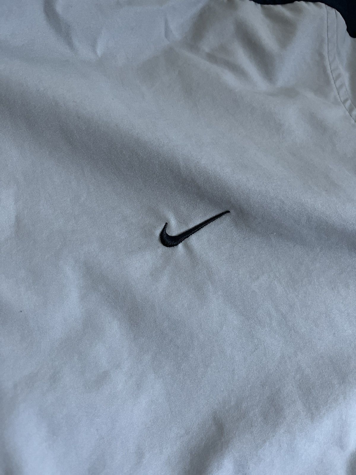 Nike Jacket Nike Vintage Big Central Swoosh Rare 90s Streetwear Size US XL / EU 56 / 4 - 4 Thumbnail