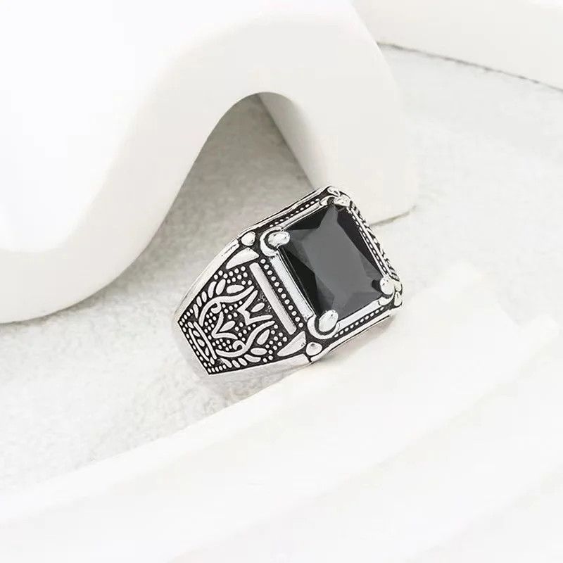Designer × Jewelry Black Crystal Ring Size ONE SIZE - 5 Thumbnail