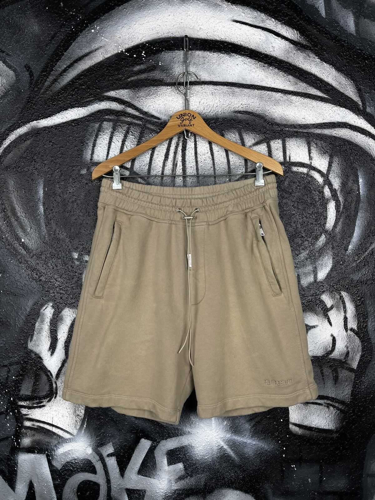 Represent Clo. Represent Blanks Cotton Shorts Men’s Size L Size US 34 / EU 50 - 2 Thumbnail